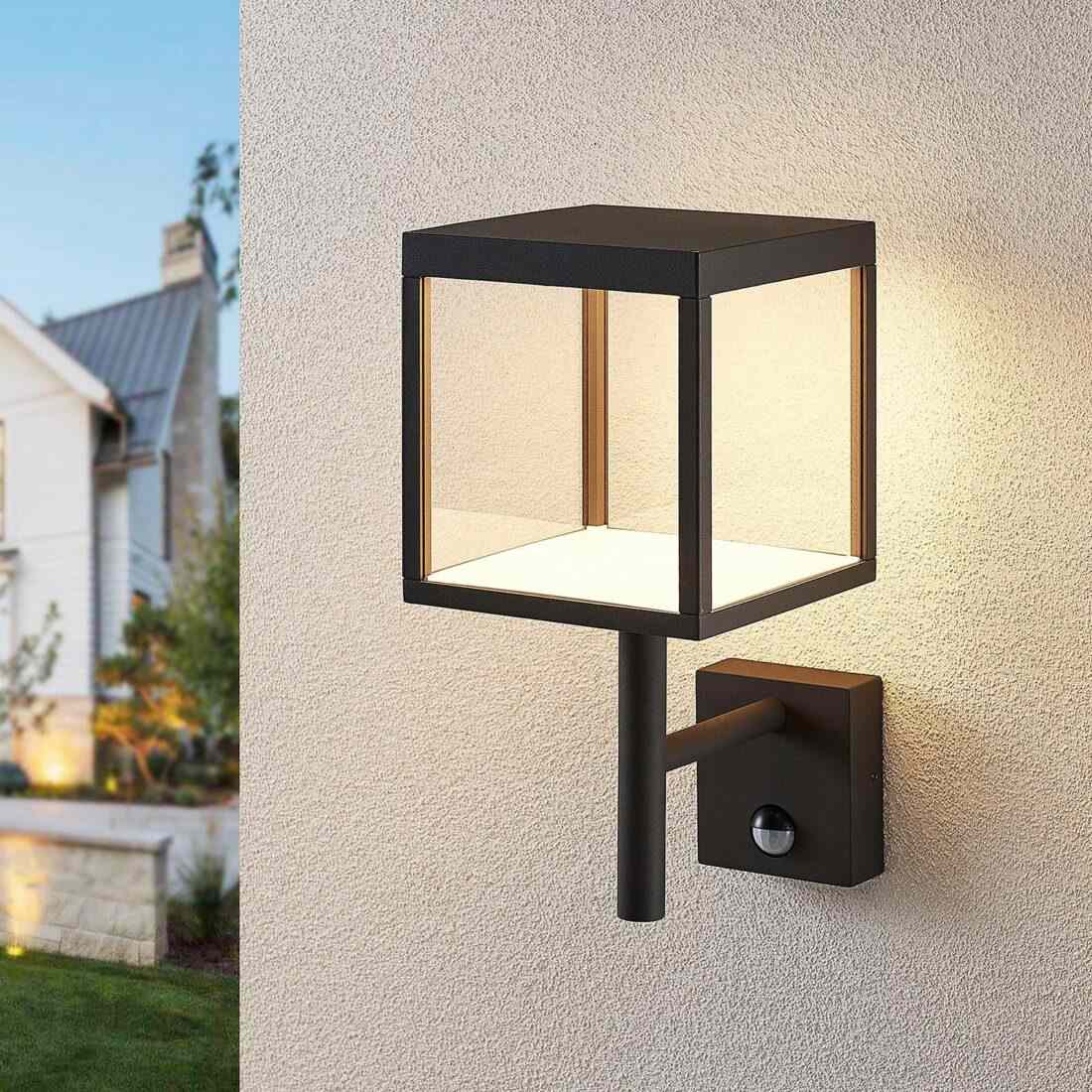 Lucande Venkovní nástěnné LED světlo Cube