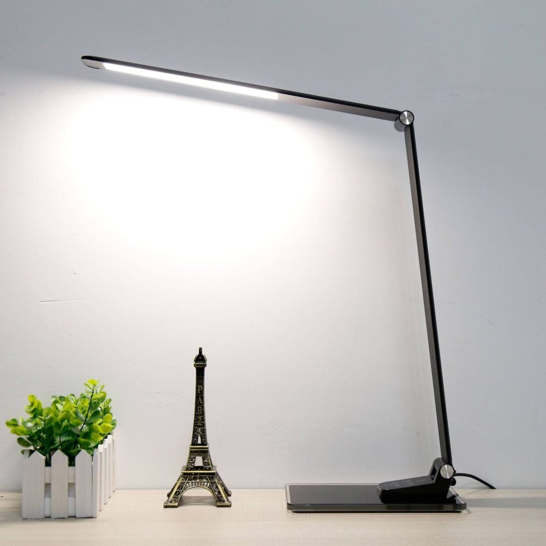 Aluminor Stolní lampa LED Starglass se skleněným podstavcem