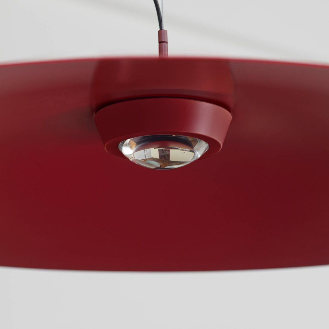 Luceplan Koinè LED závěsná lampa 927 Ø110cm červená