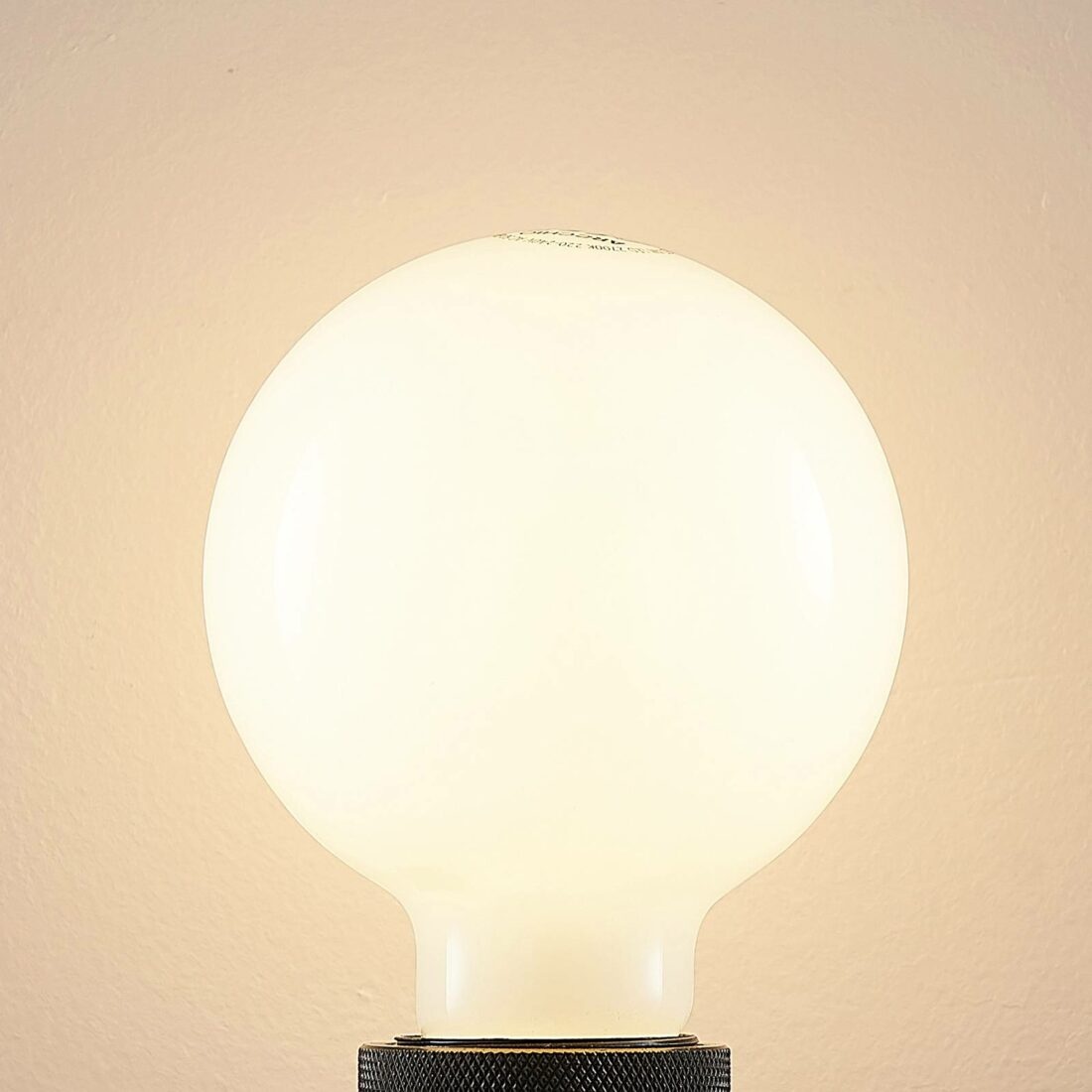Arcchio LED žárovka E27 4W 2700K G95 globe opálová