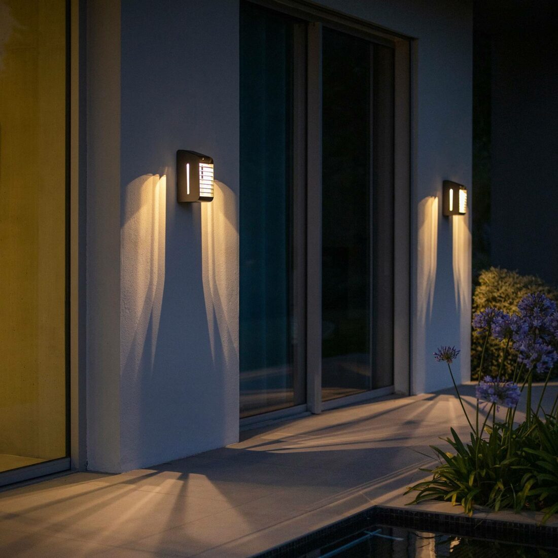 Les Jardins LED solární nástěnné světlo Corner senzor