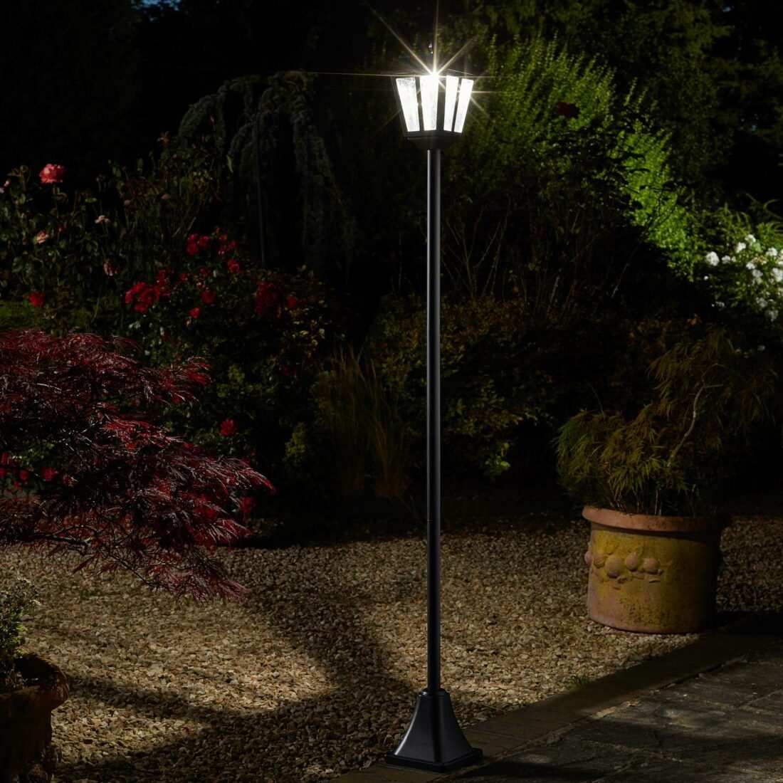SMART GARDEN LED solární stožárové světlo Whitehall 365
