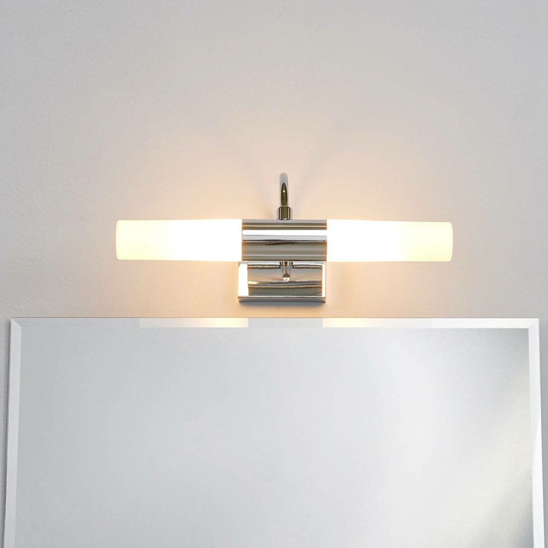 Lindby Koupelnové zrcadlové svítidlo Devran