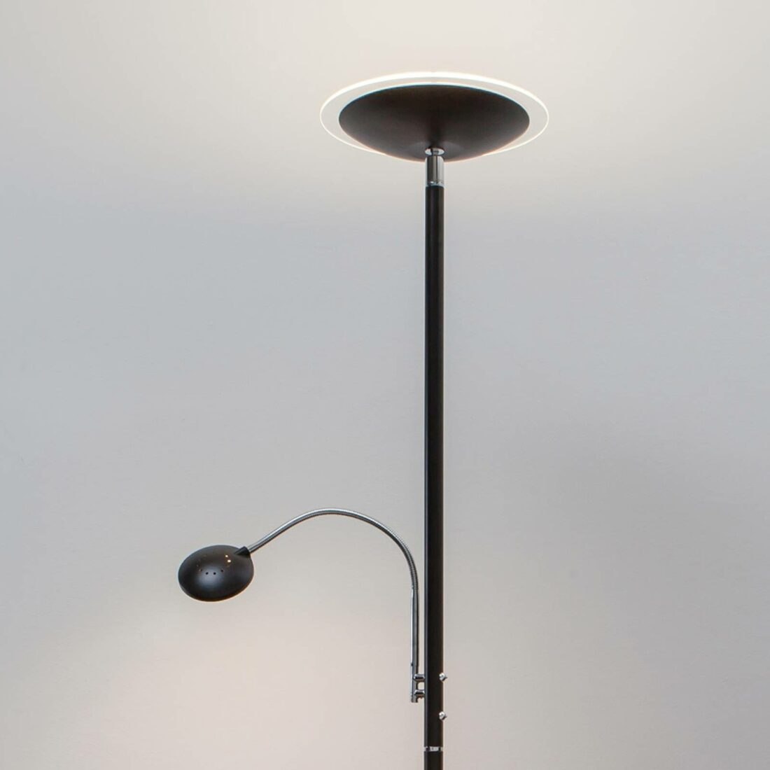 Lindby LED stojací lampa Malea