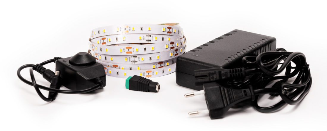 LED Solution LED pásek 12W/m 12V bez krytí IP20 5 metrů + adaptér 72W + manuální stmívač Barva světla: Denní bílá 07702_05310_06102