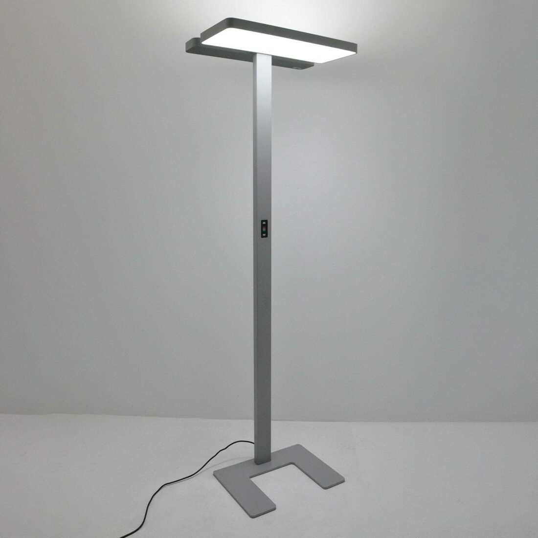 Arcchio Kancelářská LED stojací lampa Aila