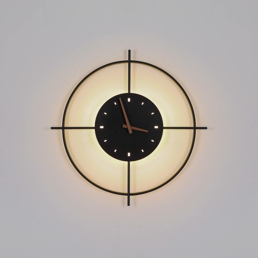 Globo LED nástěnné světlo Sussy s hodinami