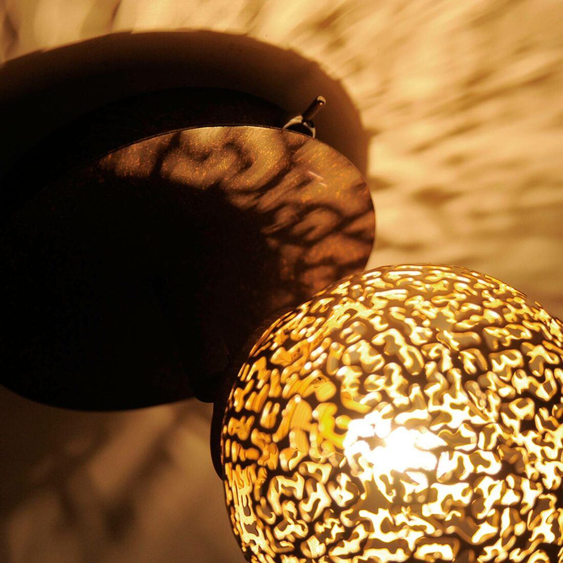 Paul Neuhaus Nástěnné světlo Greta s kolébkovým vypínačem