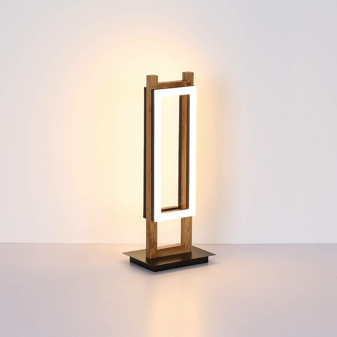 Globo LED stolní lampa Illa v dřevěném designu