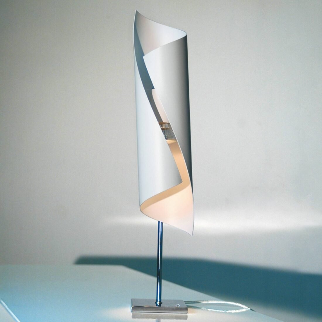 Knikerboker Hué - Designová stolní lampa