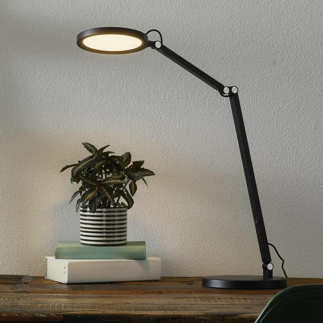 Fabas Luce LED stolní lampa Regina se stmívačem