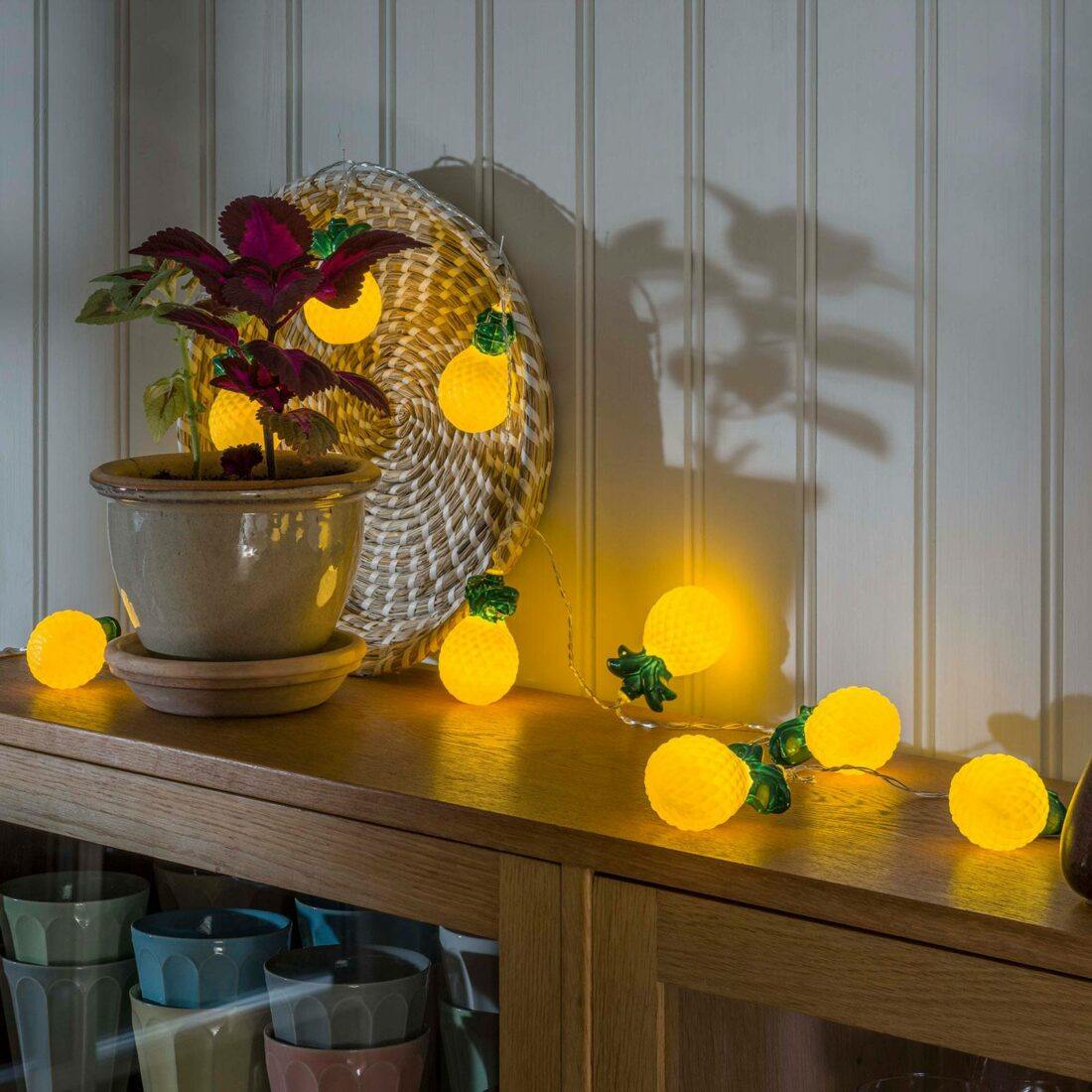 Konstsmide Season LED světelný řetěz ananas