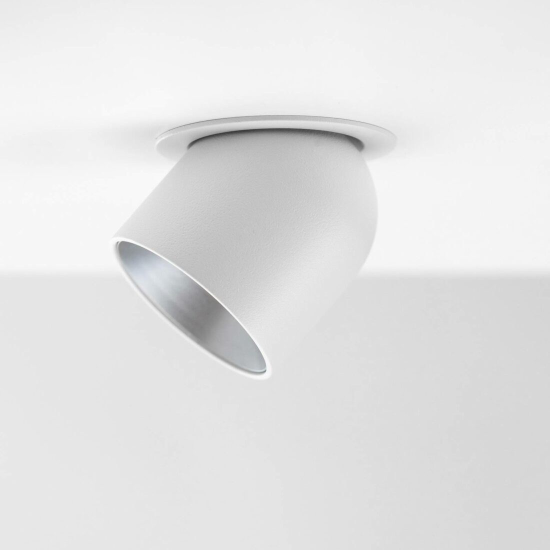The Light Group SLC Cup LED downlight bílá/stříbrná 3 000K