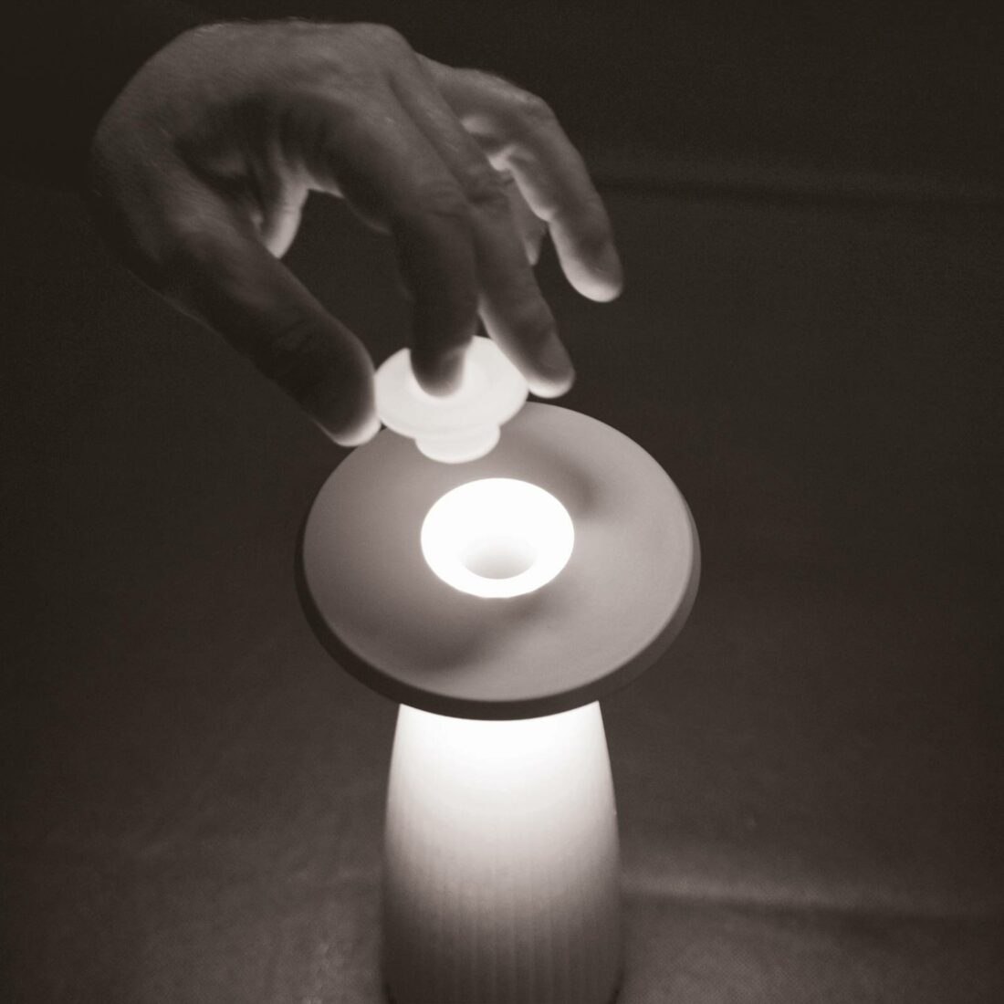 Sigor LED stolní lampa Nuflair na baterie