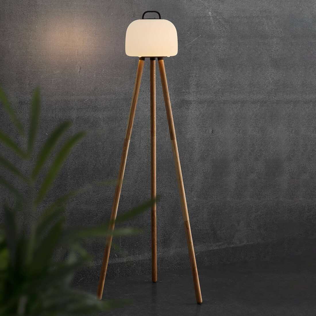 Nordlux LED stojací lampa Kettle Tripod dřevo